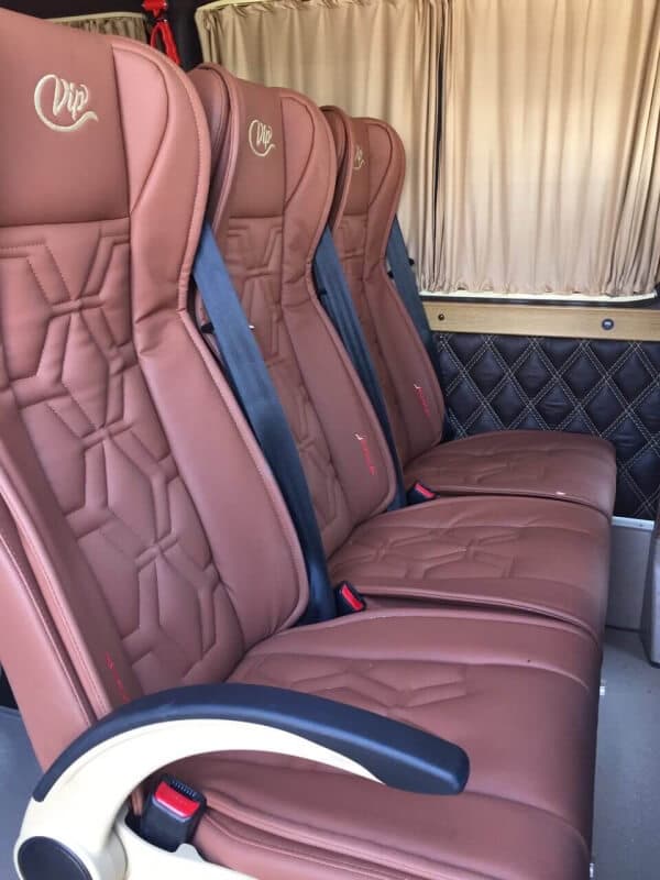 Car 8